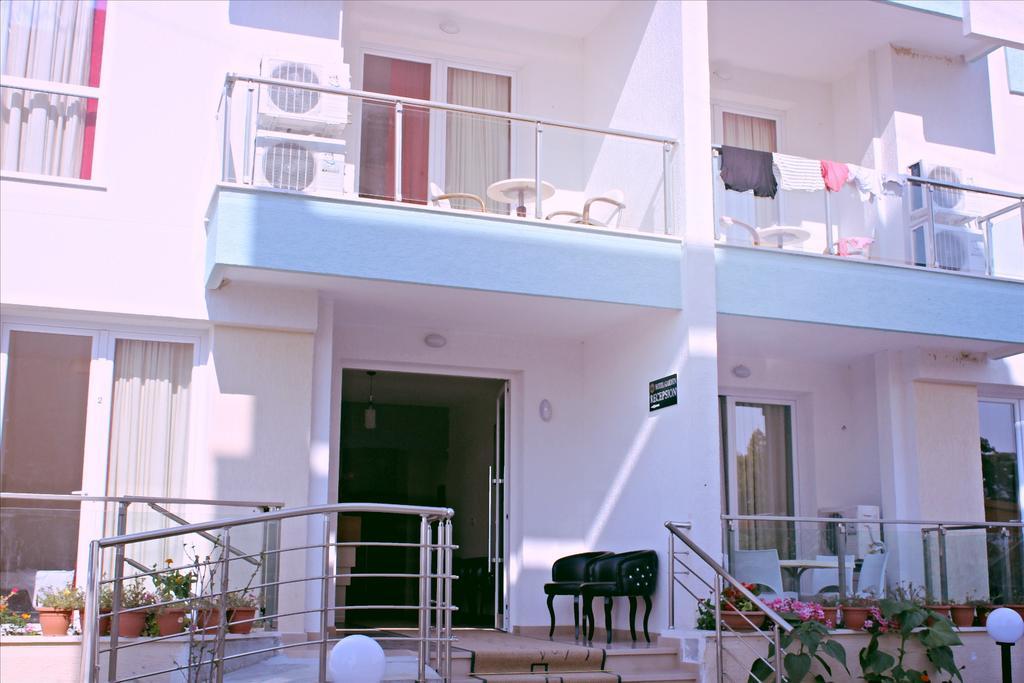 Hotel Garden Radhimë Exterior foto